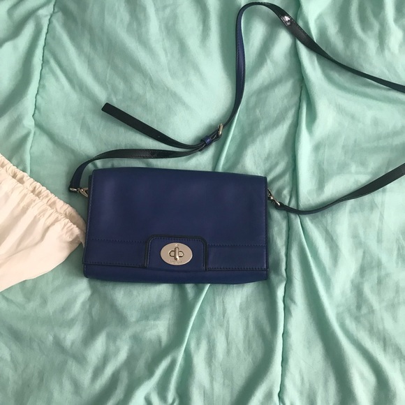 kate spade Handbags - Blue Kate Spade crossbody